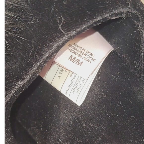 VICTORIA'S SECRET CRUSHED VELVET BLACK SLIP ON SLIPPERS with POM, SZ MEDIUM 7-9 - Picture 7 of 11